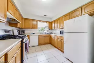 12 Seabury Ct, Newark, NJ 07104 - Photo 27