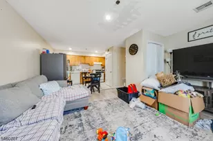 12 Seabury Ct, Newark, NJ 07104 - Photo 5