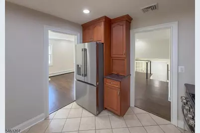 8 Woodland Dr, Washington Township, NJ 07853 - Photo 11
