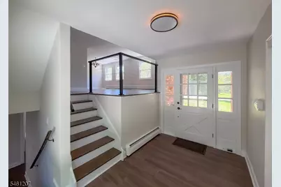 8 Woodland Dr, Washington Township, NJ 07853 - Photo 7