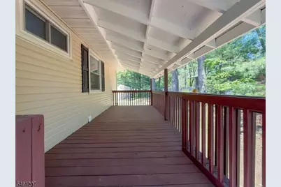 8 Woodland Dr, Washington Township, NJ 07853 - Photo 17