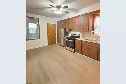 23 Lindsley Pl, East Orange, NJ 07018 - Photo 3