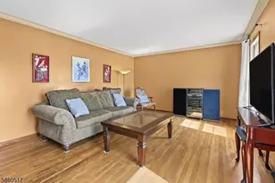 22 Ditmars Cir, Hillsborough Township, NJ 08844 - Photo 7
