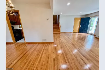 31 Hillside Ave, Florham Park, NJ 07932 - Photo 9