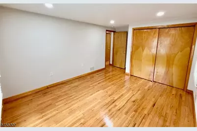 31 Hillside Ave, Florham Park, NJ 07932 - Photo 17