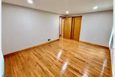 31 Hillside Ave, Florham Park, NJ 07932 - Photo 19