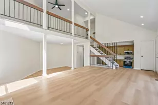 102 Kingsberry Dr, Franklin Township, NJ 08873 - Photo 7