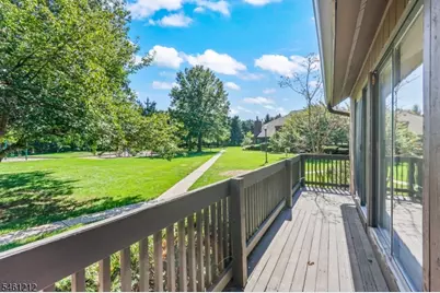 102 Kingsberry Dr, Franklin Township, NJ 08873 - Photo 25