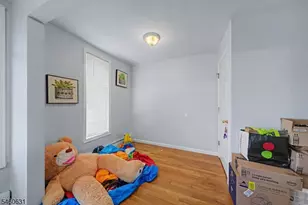 327 N Ave E, Cranford Township, NJ 07016 - Photo 19