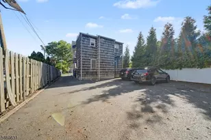 327 N Ave E, Cranford Township, NJ 07016 - Photo 39