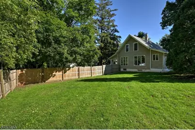 195 Millbrook Ave, Randolph Township, NJ 07869 - Photo 23