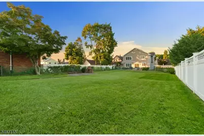 82 Fischer Ave, Nutley, NJ 07110 - Photo 27