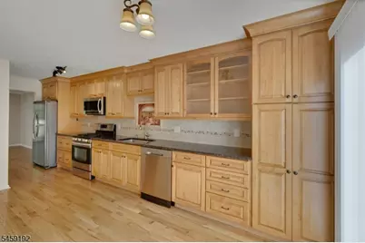 16 Joanne Dr, Denville, NJ 07834 - Photo 9