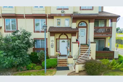 305 Michaels Ct, Woodbridge Township, NJ 07095 - Photo 1
