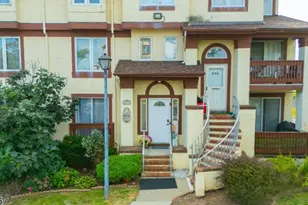 305 Michaels Ct, Woodbridge Township, NJ 07095 - Photo 1