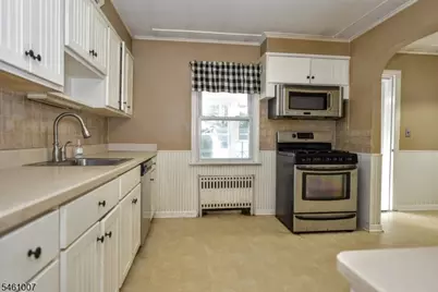25 Stanley Ct, North Haledon, NJ 07508 - Photo 9