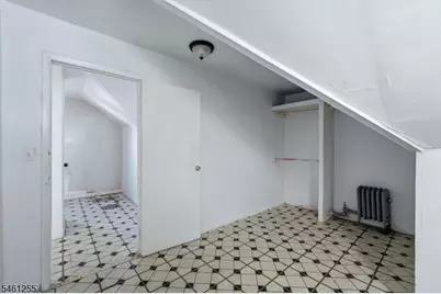 490 E 27th St, Paterson, NJ 07514 - Photo 33