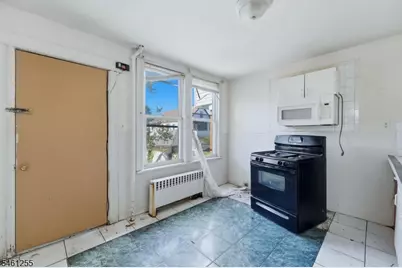490 E 27th St, Paterson, NJ 07514 - Photo 9