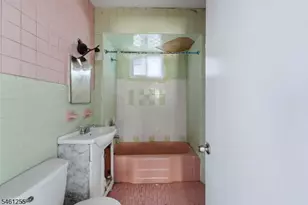 490 E 27th St, Paterson, NJ 07514 - Photo 21
