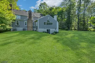 15 Sandalwood Dr, Warren Township, NJ 07059 - Photo 35