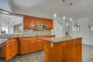 15 Sandalwood Dr, Warren Township, NJ 07059 - Photo 7