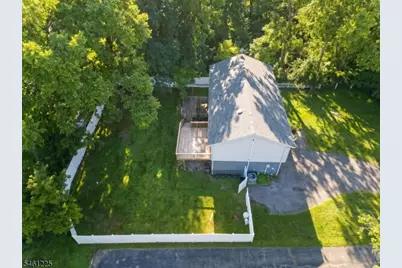 404 Lyndale St, Phillipsburg, NJ 08865 - Photo 3