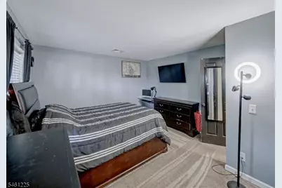 404 Lyndale St, Phillipsburg, NJ 08865 - Photo 11