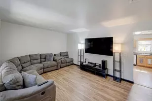 404 Lyndale St, Phillipsburg, NJ 08865 - Photo 9