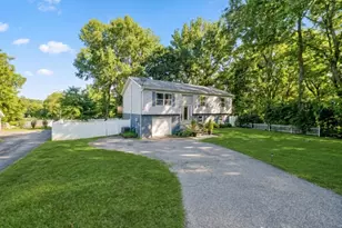 404 Lyndale St, Phillipsburg, NJ 08865 - Photo 1