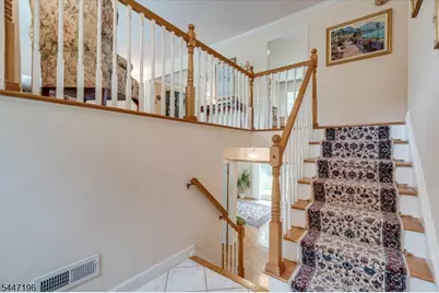 57 Robbins Ave, Berkeley Heights Township, NJ 07922 - Photo 5