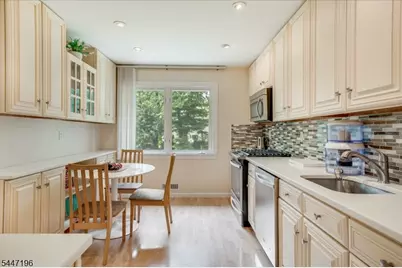 57 Robbins Ave, Berkeley Heights Township, NJ 07922 - Photo 13