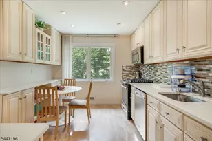 57 Robbins Ave, Berkeley Heights Township, NJ 07922 - Photo 13