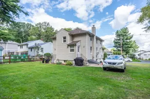 25 S Shore Rd, Denville, NJ 07834 - Photo 9
