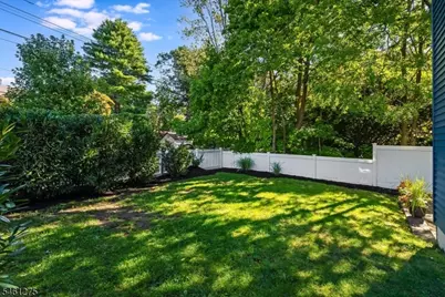 161 Willowdale Ave, Montclair, NJ 07042 - Photo 21