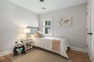 161 Willowdale Ave, Montclair, NJ 07042 - Photo 17