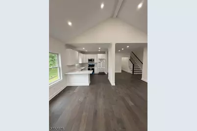 46 Kearney St, Dover, NJ 07801 - Photo 17
