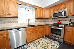 16 Deerfield Rd, New Providence, NJ 07974 - Photo 3