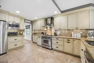 22 Thomas Terrace, Wayne, NJ 07470 - Photo 11
