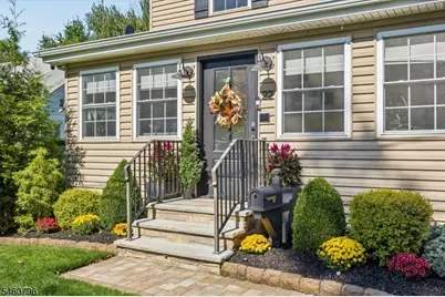 22 Thomas Ter, Wayne, NJ 07470 - Photo 3