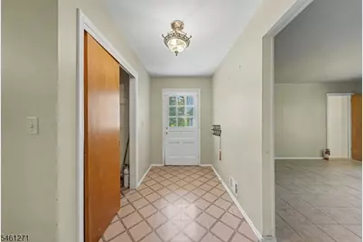 2 Arlyn Ln, Randolph Township, NJ 07869 - Photo 3