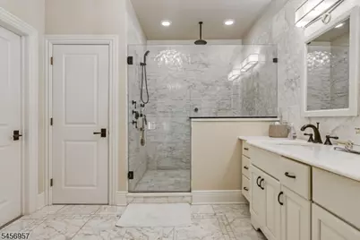2 Hobson Drive, Livingston, NJ 07039 - Photo 25