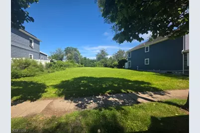 1651 Essex St, Rahway, NJ 07065 - Photo 1