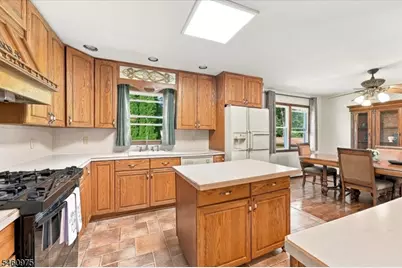 7 Paradise Trl, Vernon Twp., NJ 07460 - Photo 11