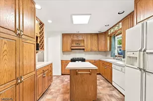 7 Paradise Trail, Vernon Twp., NJ 07460 - Photo 15