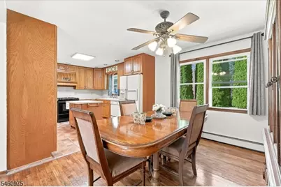 7 Paradise Trl, Vernon Twp., NJ 07460 - Photo 9