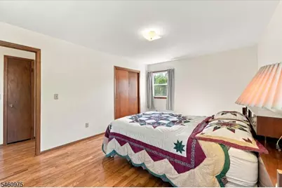7 Paradise Trl, Vernon Twp., NJ 07460 - Photo 17