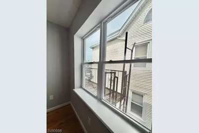201-205 Marshall St #5, Elizabeth, NJ 07206 - Photo 7