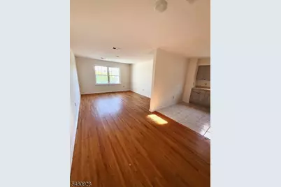 210 2nd St #2, Elizabeth, NJ 07206 - Photo 3