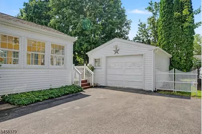 22 Carol Dr, Roxbury Township, NJ 07876 - Photo 13