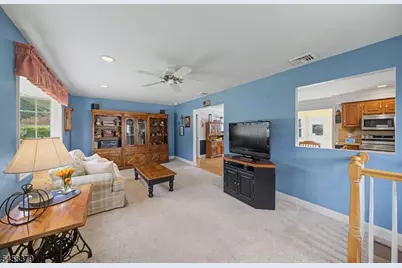 22 Carol Dr, Roxbury Township, NJ 07876 - Photo 3